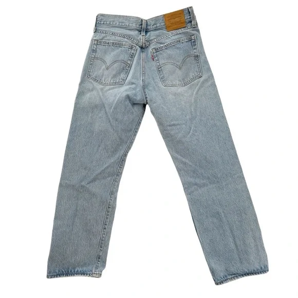 Levi’s 501 Wedgie Straight Leg Jeans Distressed - Picture 2 of 12